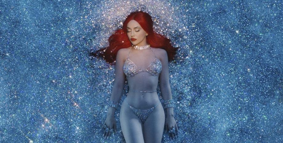 Глобалната поп сензация Ava Max представи своя втори албум - “Diamonds & Dancefloors”