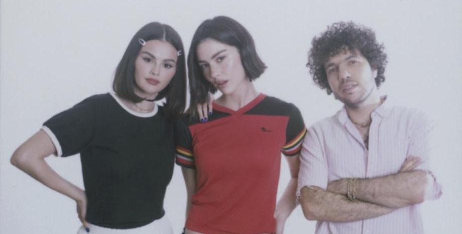 Selena и Benny с още една нова песен – в „Call Me When You Break Up“ се включва Gracie Abrams