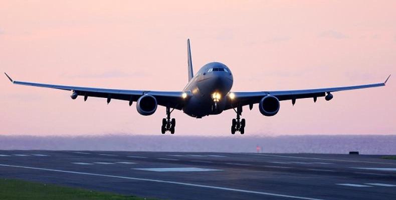 Лондон въведе забрана за електронни устройства на полети от 6 държави