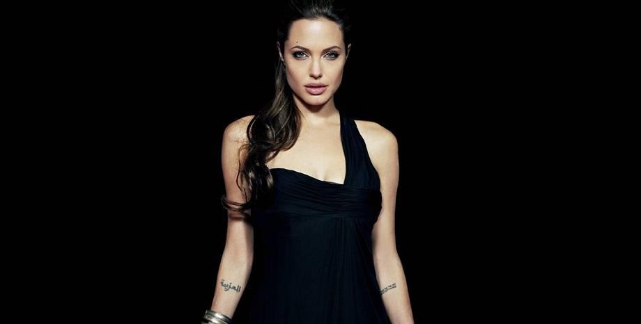 Angelina Jolie с нова връзка? Angelina Jolie с нова връзка?