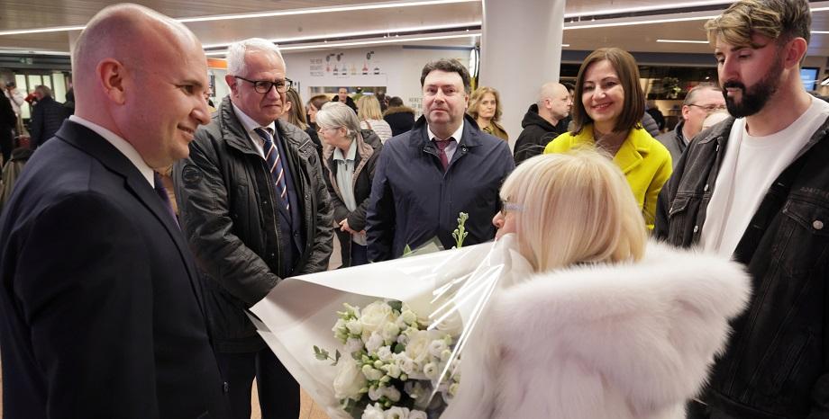 Лили Иванова с бутиков концерт в Брюксел днес | БГ Радио - Само ...