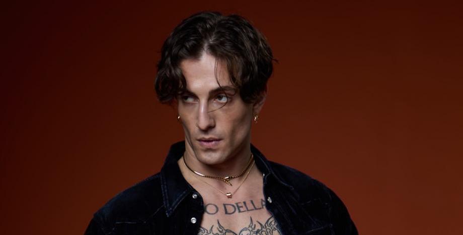 Damiano David (Måneskin) издава днес дебютния си солов албум „Funny Little Fears“