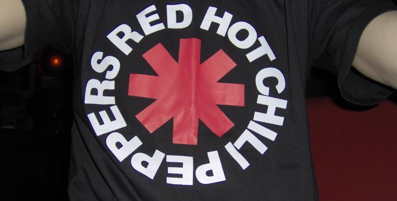 Излезе дългоочаквания албум на Red Hot Chili Peppers