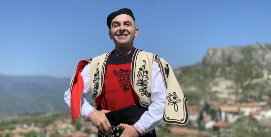 Стоян Петков представя „Никога не се заричай“ Стоян Петков представя „Никога не се заричай“