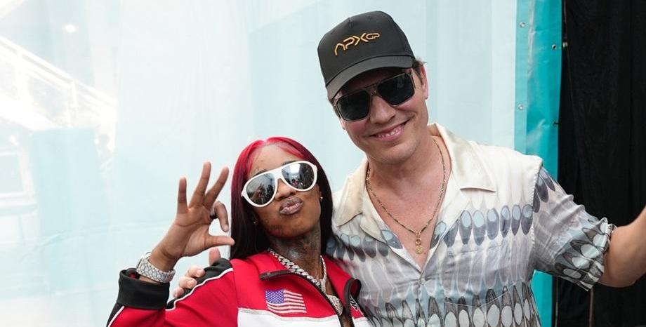 Чуйте готовия за клубовете химн „OMG!“ на Tiësto & Sexyy Red Чуйте готовия за клубовете химн „OMG!“ на Tiësto & Sexyy Red