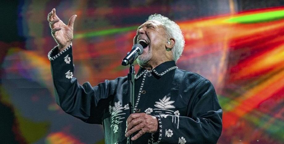 Честит рожден ден на Tom Jones! Легендарният изпълнител навършва 85 години Честит рожден ден на Tom Jones! Легендарният изпълнител навършва 85 години