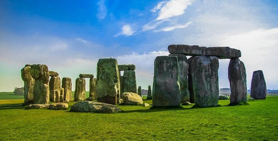 Учени разкриха мистерията около Стоунхендж