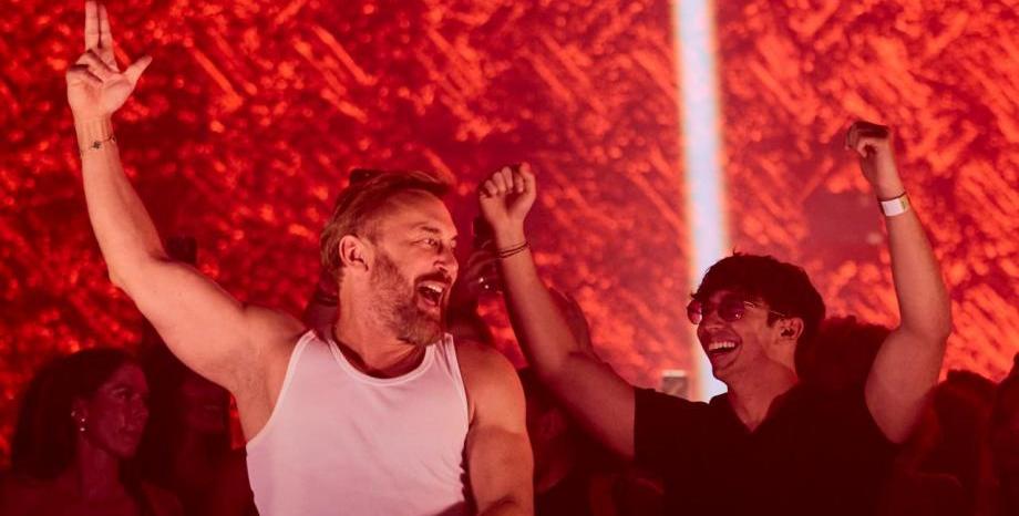 David Guetta е готов да завладее лятото с новия сингъл „Together“ с Hypaton и Bonnie Tyler David Guetta е готов да завладее лятото с новия сингъл „Together“ с Hypaton и Bonnie Tyler