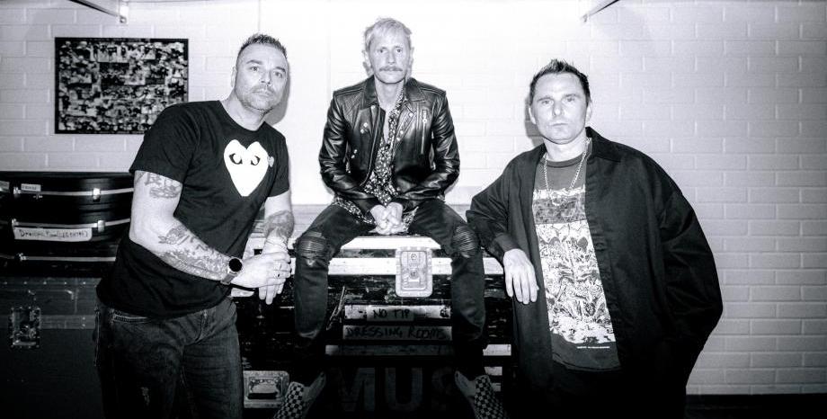 Muse правят дългоочакваното си завръщане с новия сингъл „Unravelling“ Muse правят дългоочакваното си завръщане с новия сингъл „Unravelling“