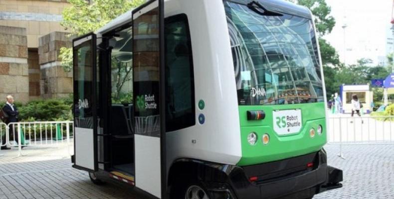 По улиците на град Чиба в Япония тръгна първият автобус без шофьор