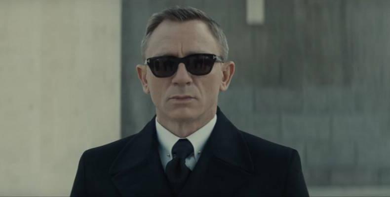 Официално потвърдено: Daniel Craig се завръща като Агент 007