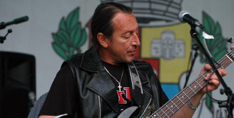 Напусна ни легендарният басист на ФСБ Ивайло Крайчовски