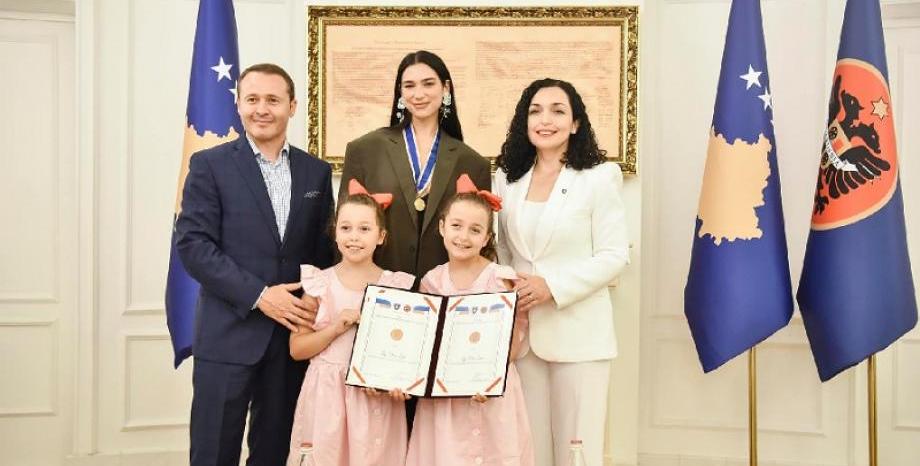Дуа Липа вече е официално гражданин на Косово