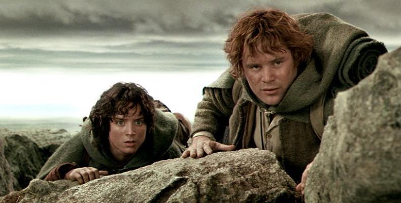 Фродо и Билбо (от Властелинът на пръстените) празнуват рожден ден