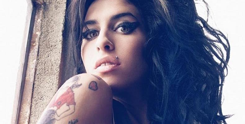 В памет на Amy Winehouse! Днес се навършват 34 години от рождението й