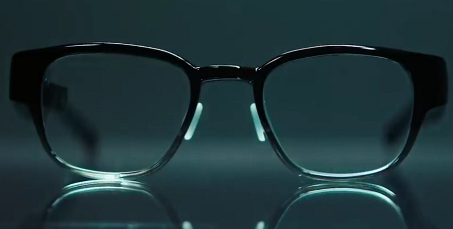 Facebook разработват смарт очила с добавена реалност
