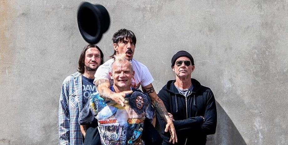 Red Hot Chili Peppers с втори сингъл от новия им албум - посвещават парчето на Eddie Van Halen