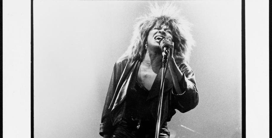 Бронзова статуя на Tina Turner беше открита в родния ѝ град в Тенеси