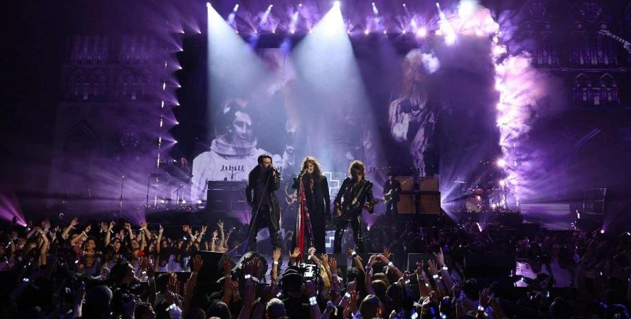 В памет на Ozzy Osbourne: Steven Tyler и Joe Perry на сцената на MTV VMAs 2025 В памет на Ozzy Osbourne: Steven Tyler и Joe Perry на сцената на MTV VMAs 2025