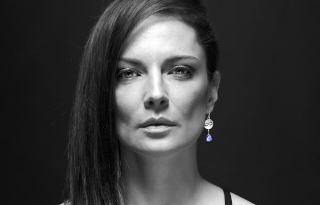 Теодора Духовникова представя своята класация Любимите 10. Теодора Духовникова представя своята класация Любимите 10.
