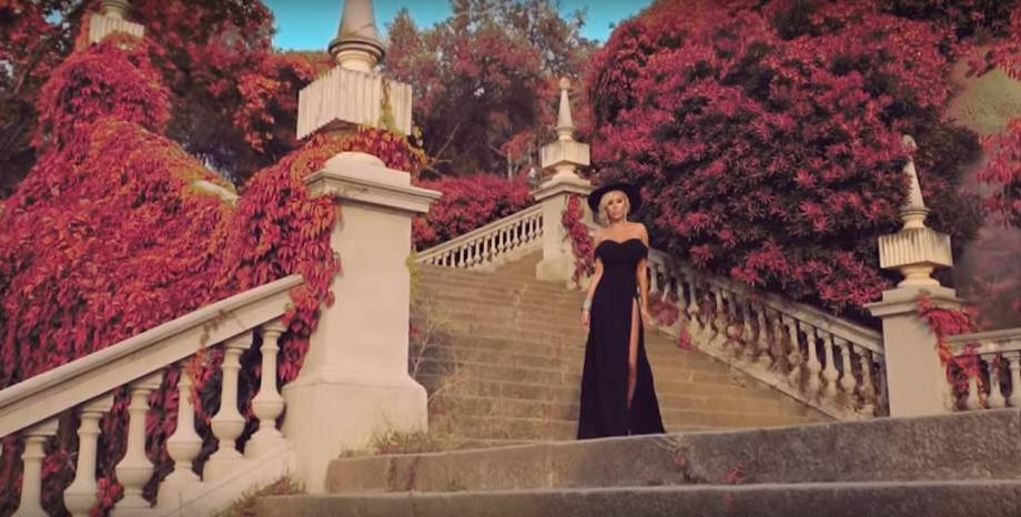 Подробности за новия сингъл и впечатляващото видео на Андреа - „Miss California”