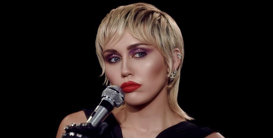 Miley Cyrus изпълни кавър на хита на The Cranberries 