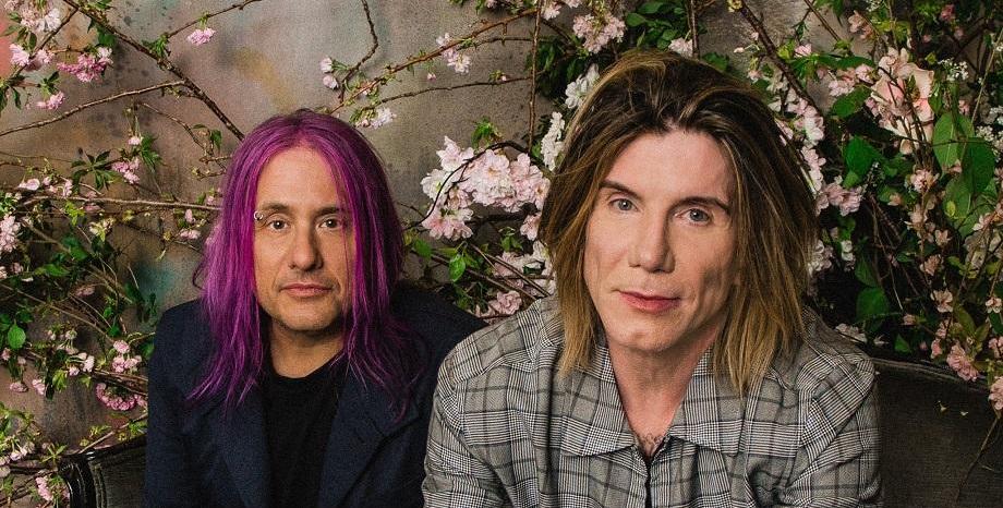 Goo Goo Dolls споделиха концертно изпълнение на своя глобален хит „Iris“