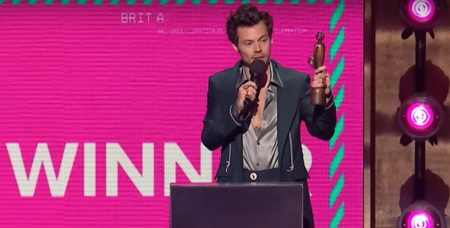 Наградите BRIT удвояват номинациите за полово неутрални категории Наградите BRIT удвояват номинациите за полово неутрални категории