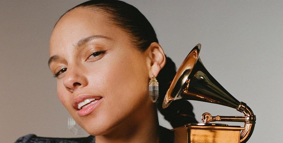 Alicia Keys отбелязва 20-годишнината на мултиплатинения си албум Alicia Keys отбелязва 20-годишнината на мултиплатинения си албум